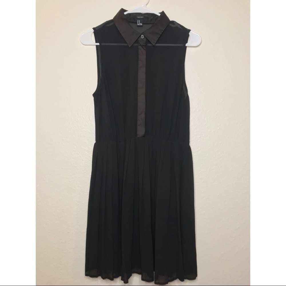 Forever 21 Sleeveless Midi Dress / Black / M